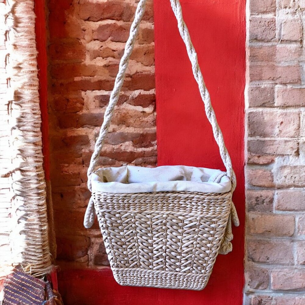 Vintage Hong Kong Straw Woven Shoulder Bag Rope Strap Drawstring Closure